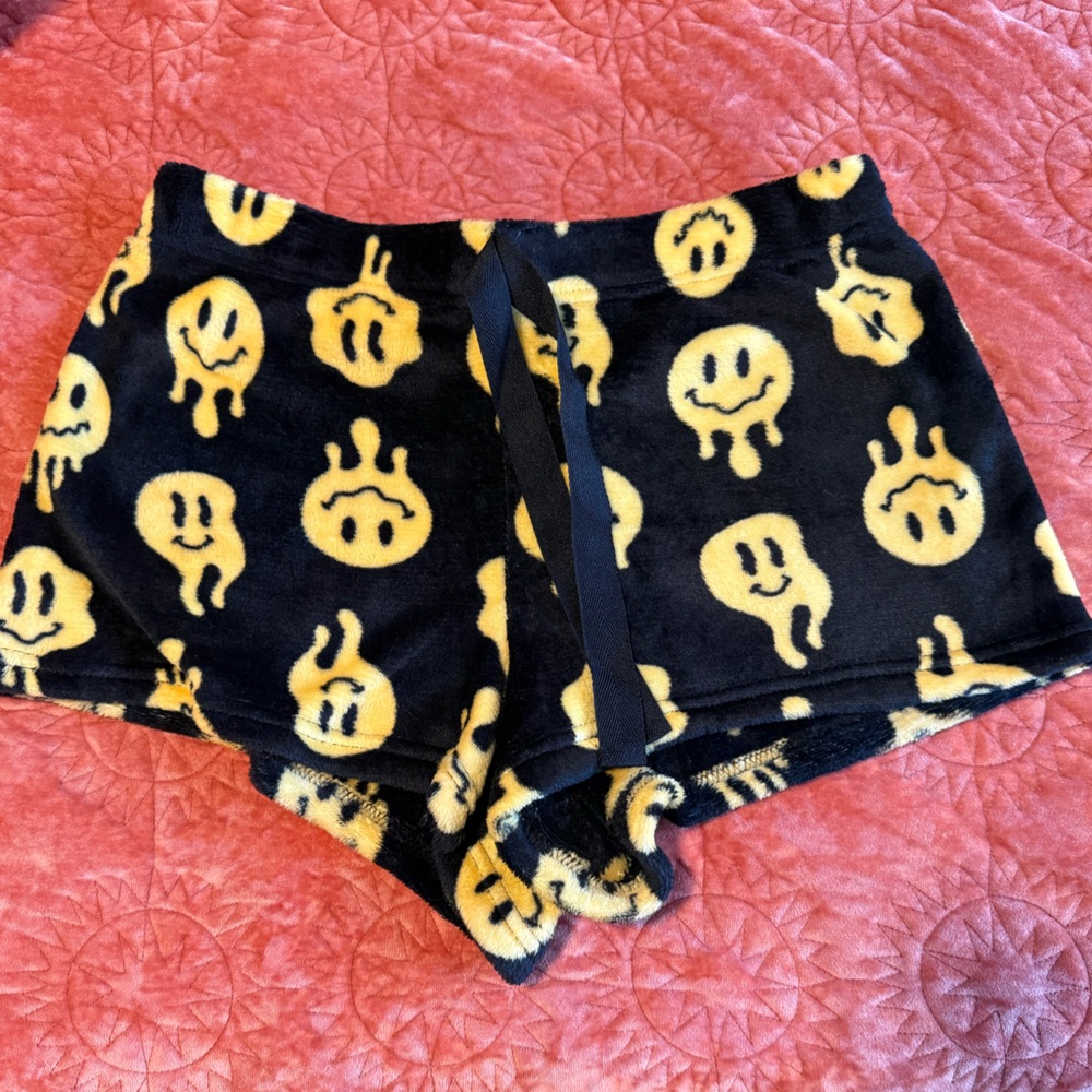 Rue21 Drippy Smiley Sleep Shorts - Size M